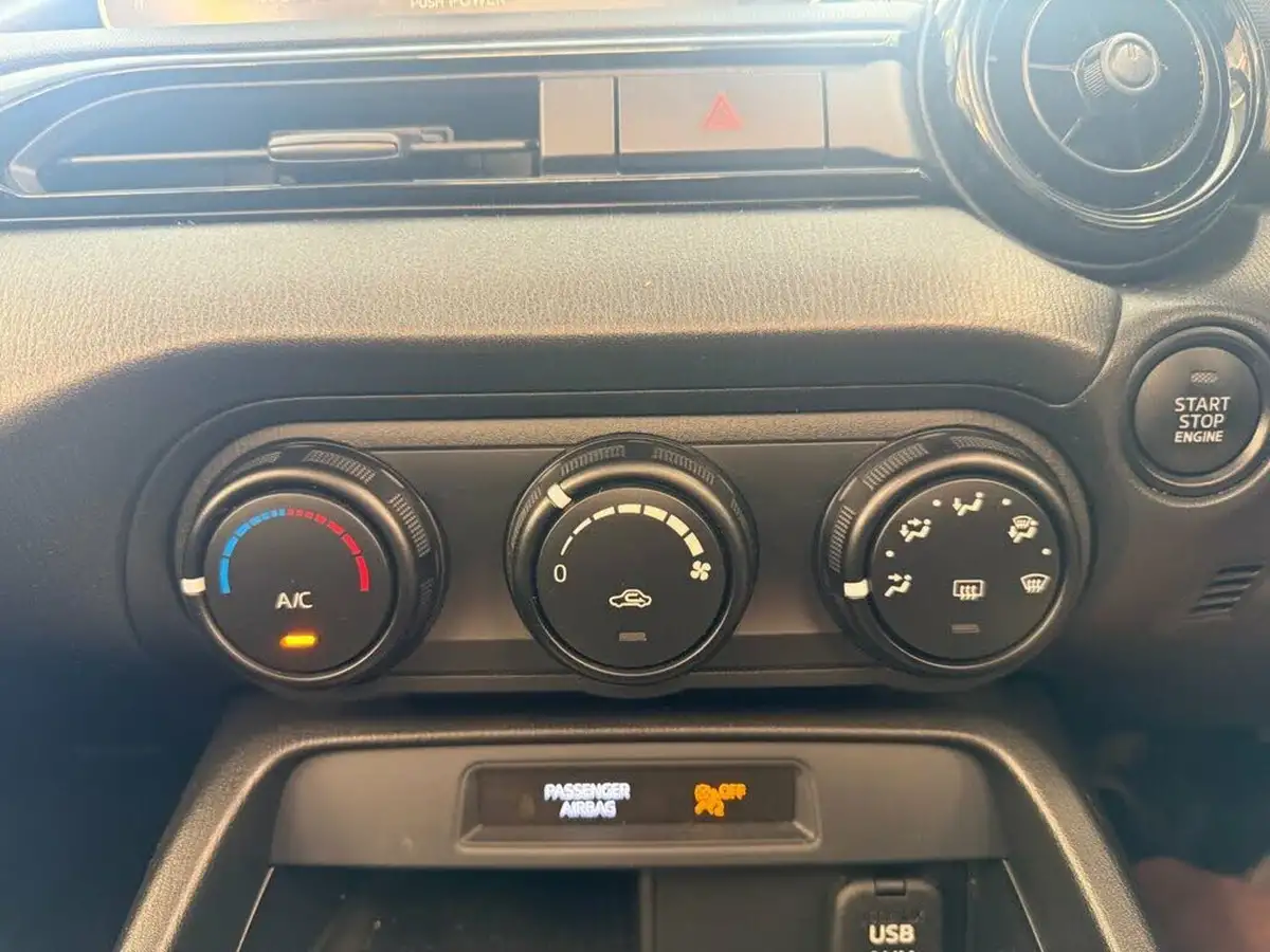 2018-mazda-mx-5-15-se-big-17