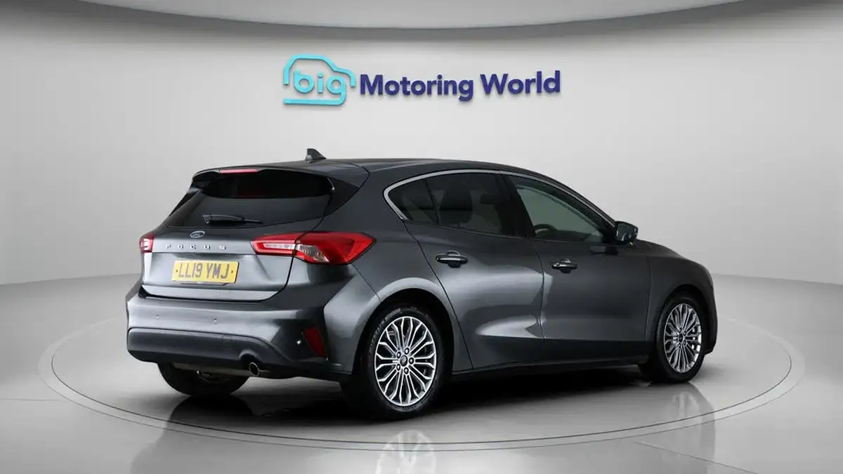 2019-ford-focus-15t-titanium-x-hatchback-big-7