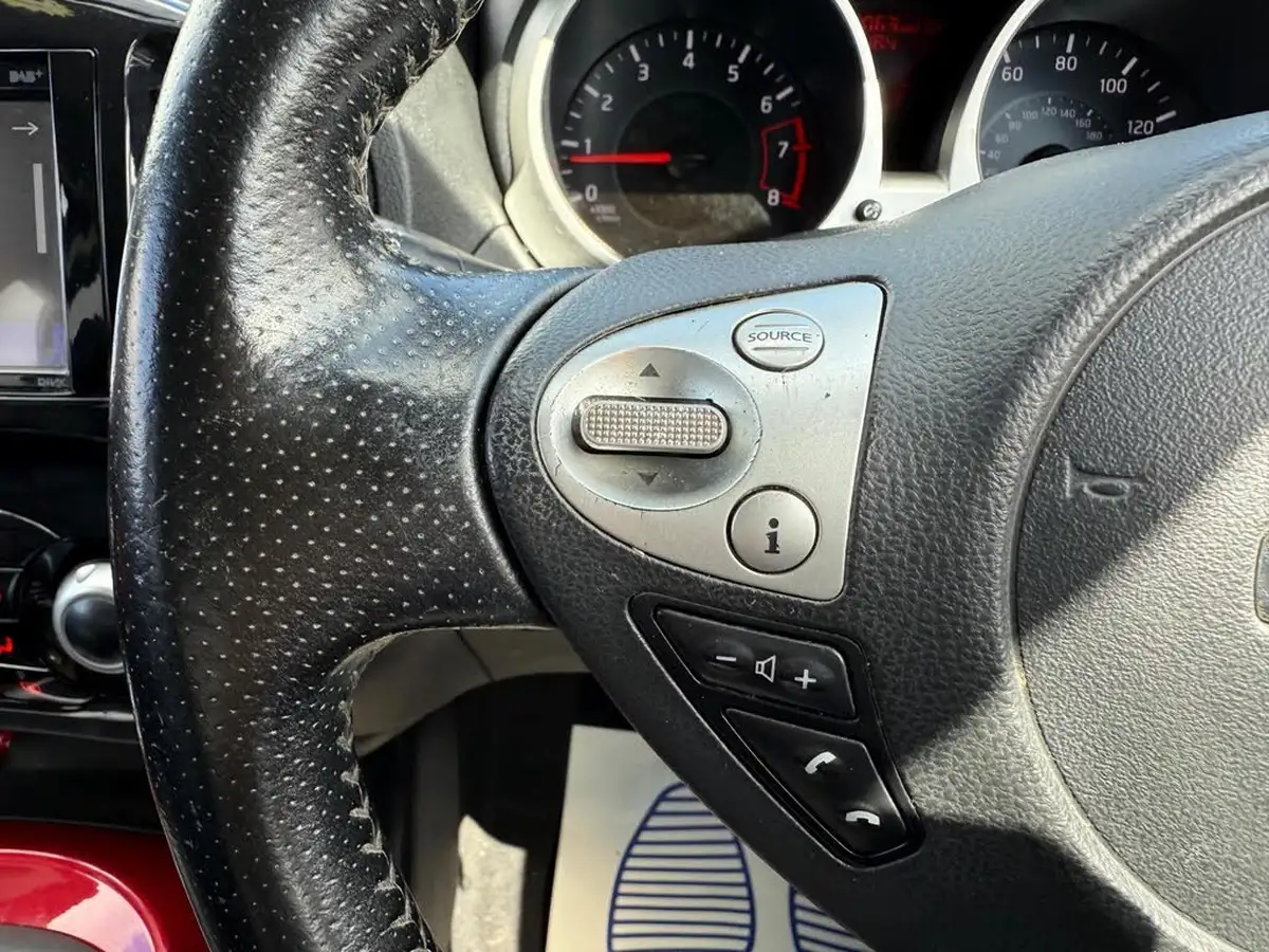 2015-nissan-juke-16-acenta-big-19