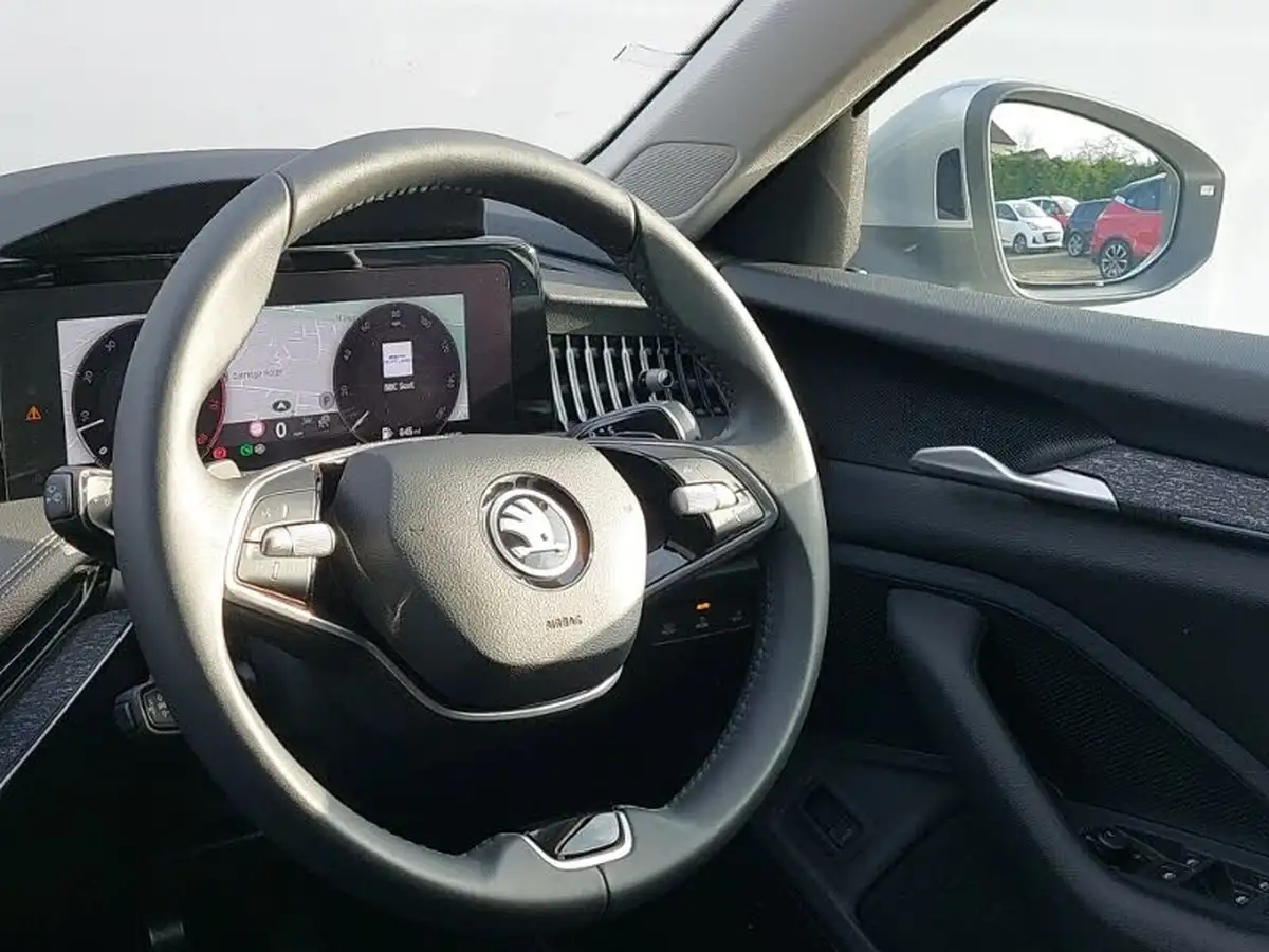 2024-skoda-superb-big-9