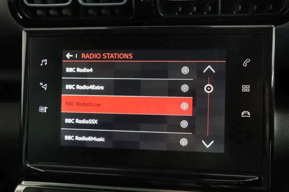 2020-citroen-c3-aircross-12-puretech-flair-110ps-ss-big-12