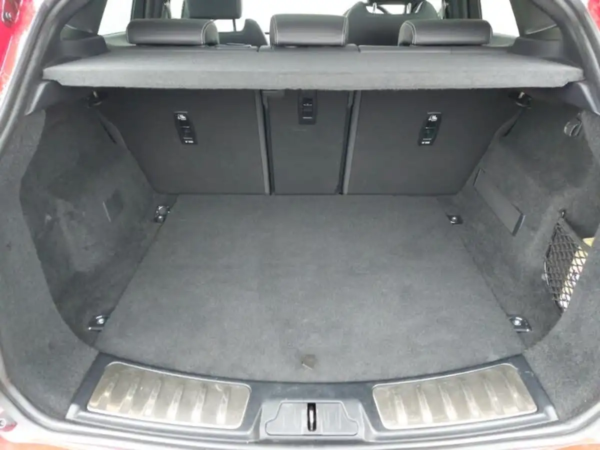 2022-jaguar-e-pace-15-p300e-r-dynamic-hse-big-7