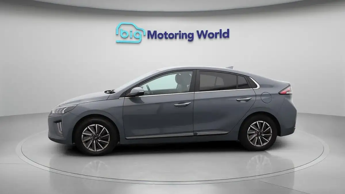 2021-hyundai-ioniq-e-premium-electric-100kw-big-4