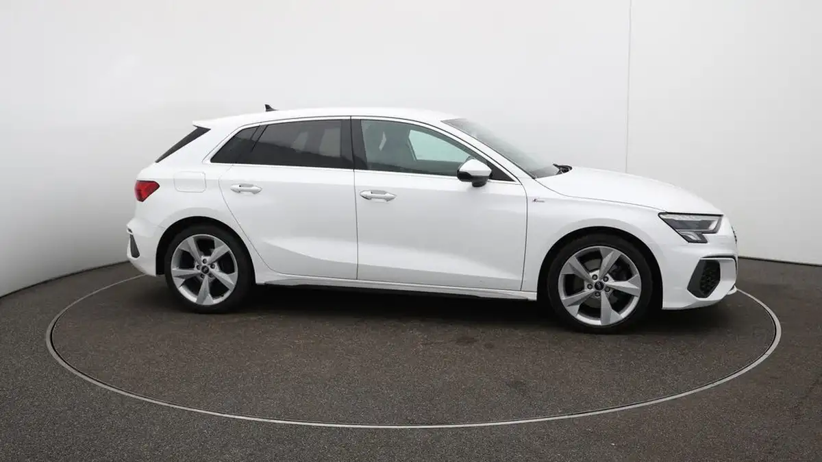 2021-audi-a3-15-35-tfsi-s-line-sportback-5d-big-35