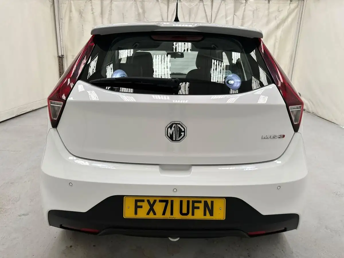 2021-mg-mg3-15-vti-tech-exclusive-nav-big-6