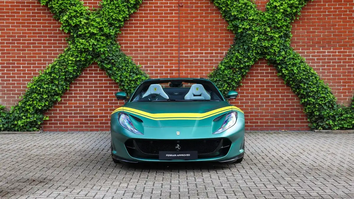 2022-ferrari-812-gts-big-1