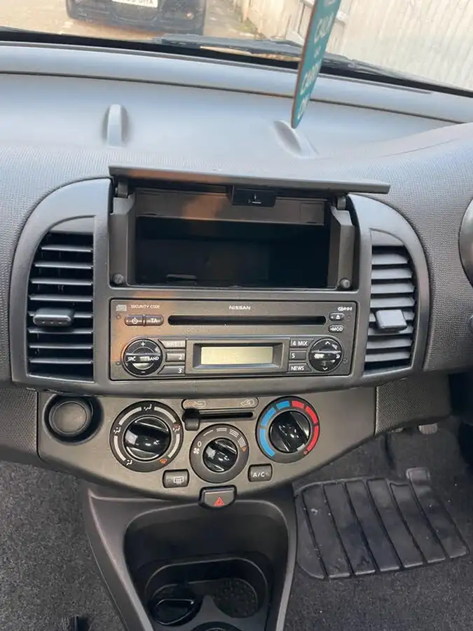 2009-nissan-micra-12-visia-3d-big-12