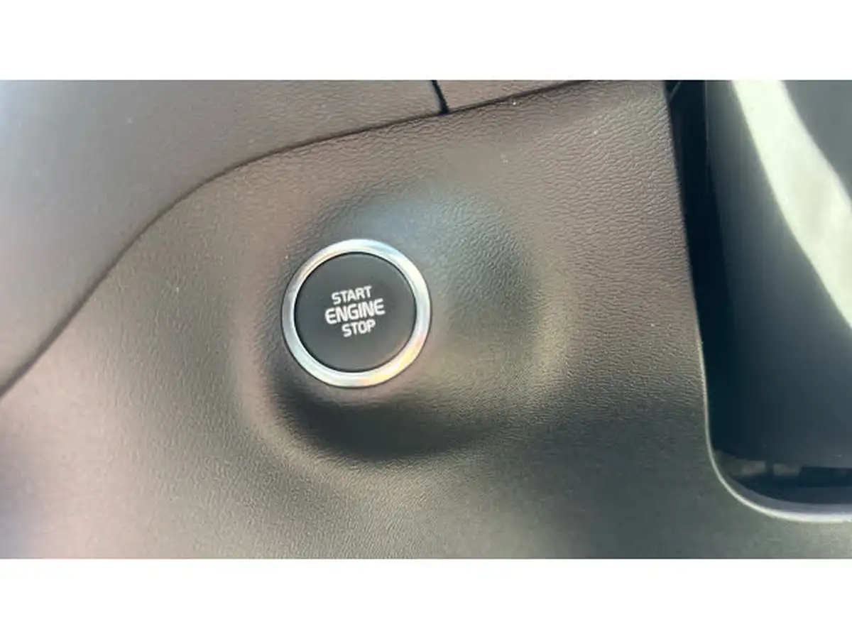 2023-volvo-xc40-20-b3-plus-big-22