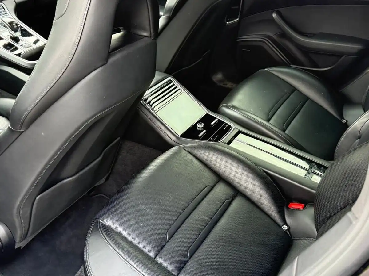2016-porsche-panamera-40-v8-4s-diesel-big-15