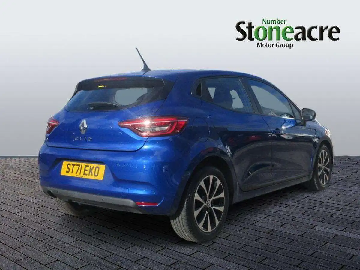 2021-renault-clio-10-tce-iconic-90ps-big-7