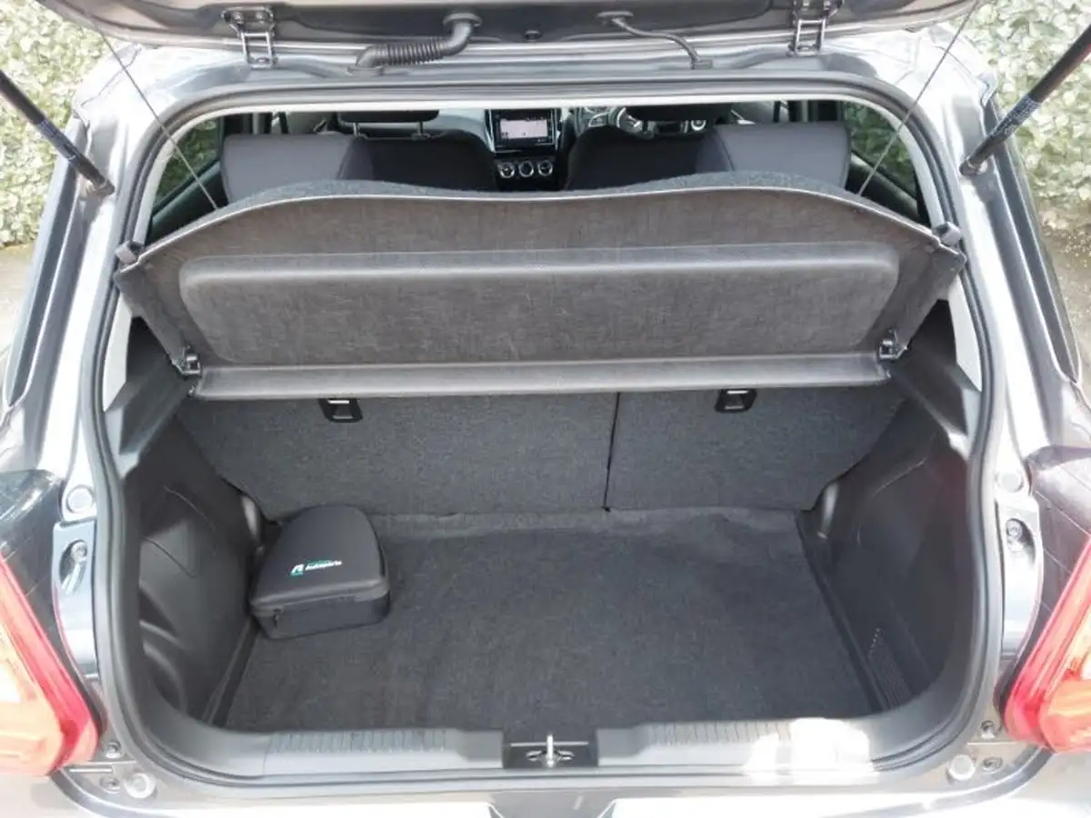 2022-suzuki-swift-12-dualjet-sz5-big-7
