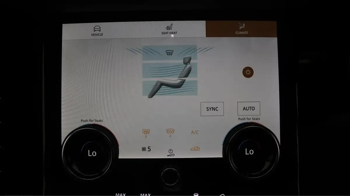 2021-land-rover-range-rover-evoque-15-p300e-r-dynamic-se-big-12