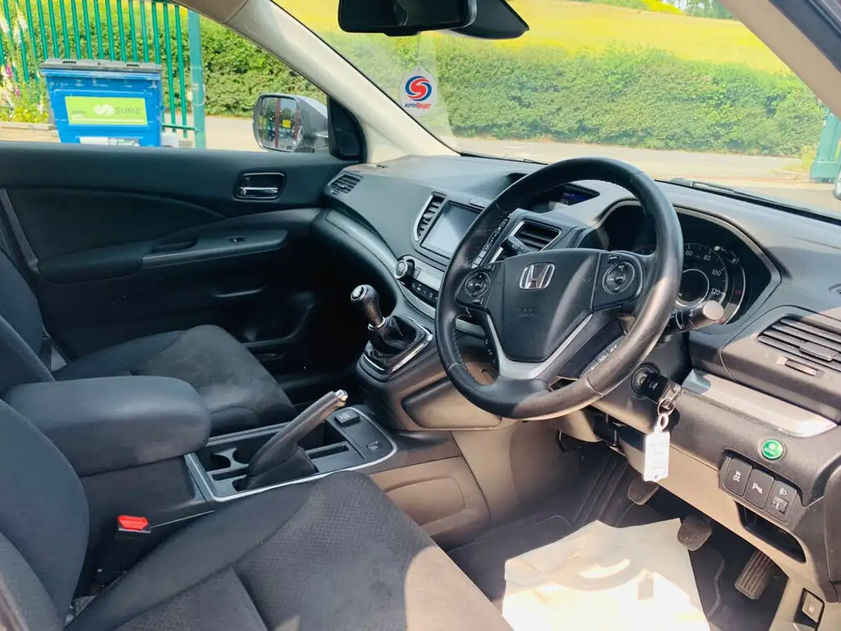 2017-honda-cr-v-16i-dtec-se-plus-navi-120ps-2wdss-big-14