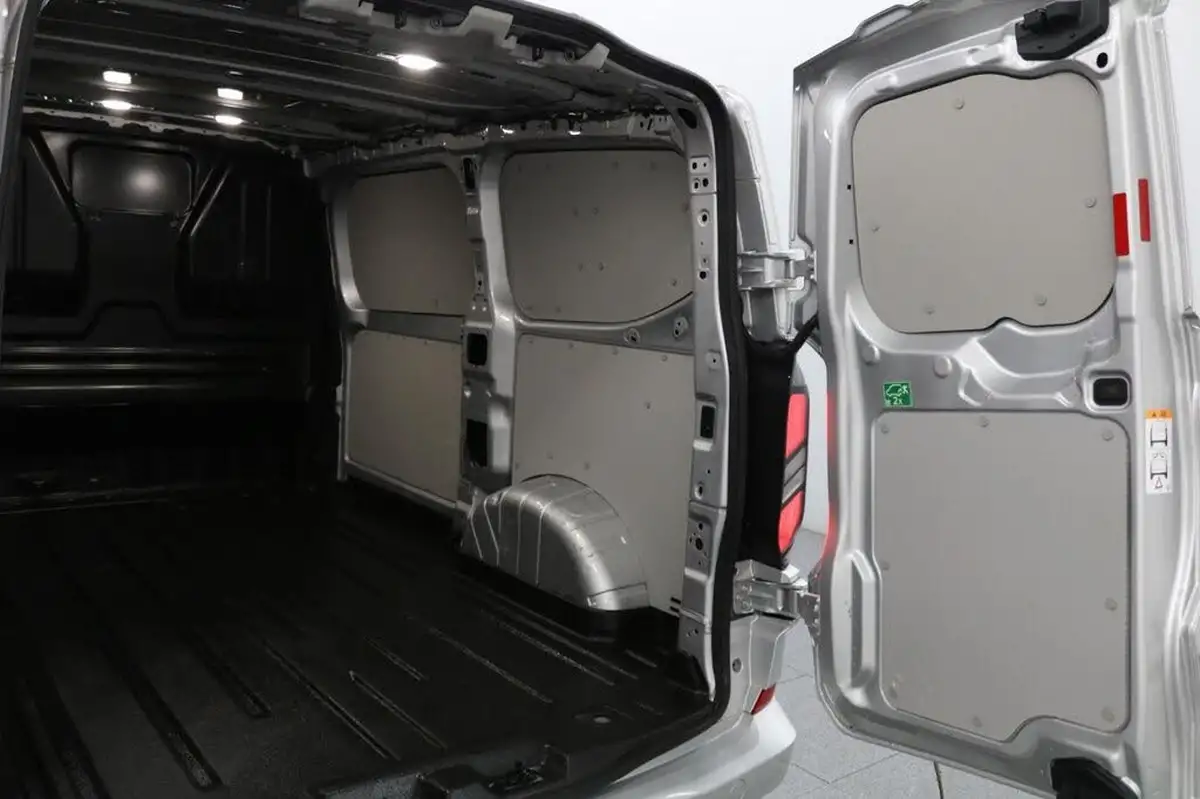 2023-ford-transit-custom-20tdci-300-l1h1-limited-136pseu6e-panel-van-1996cc-big-18