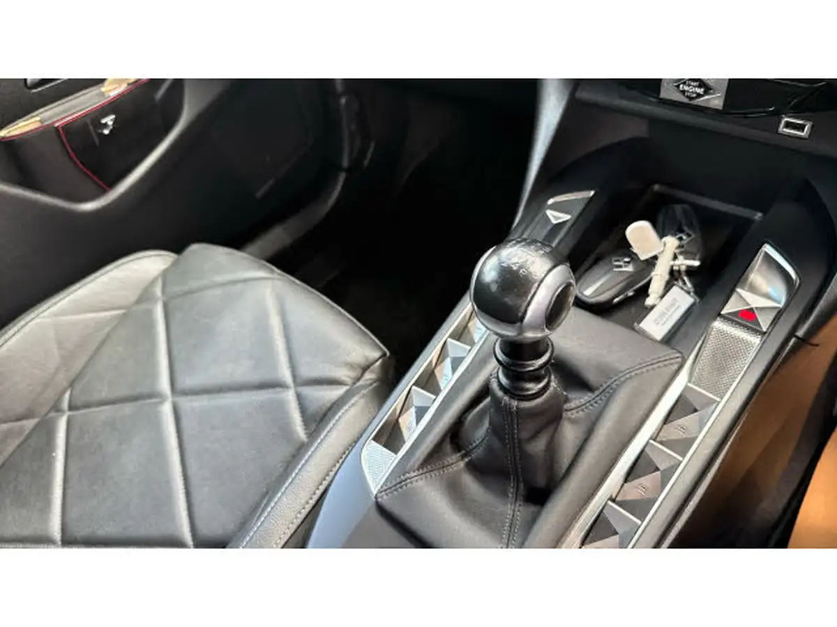 2020-ds-ds-3-crossback-15-bluehdi-prestige-big-23