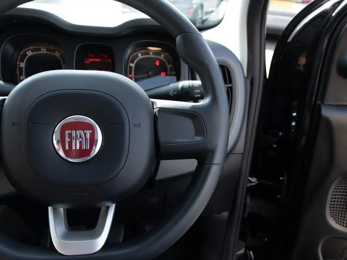 2017-fiat-panda-big-18