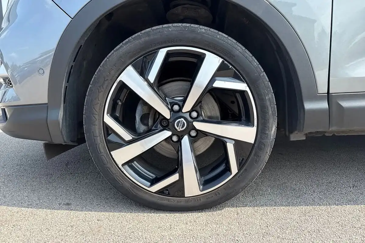 2020-nissan-qashqai-13-dig-t-tekna-160ps-dct-big-10