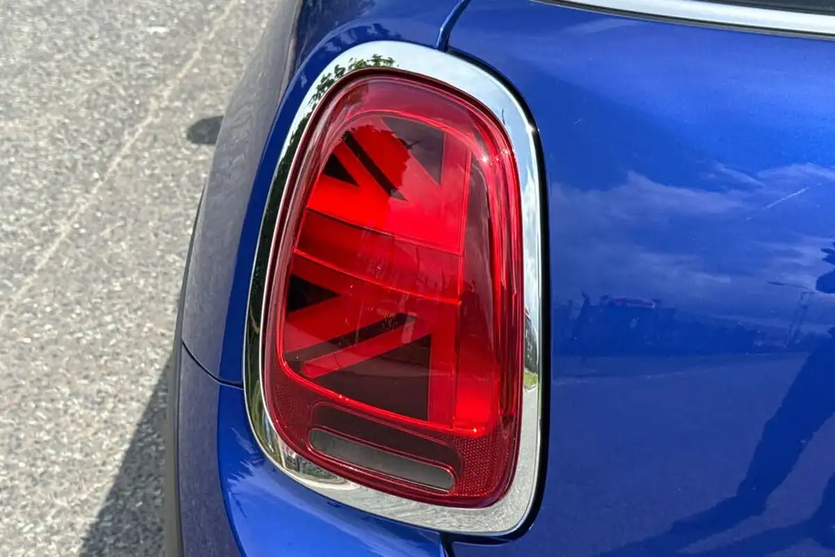 2020-mini-cooper-15-cooper-sport-hatchback-3d-auto-big-25