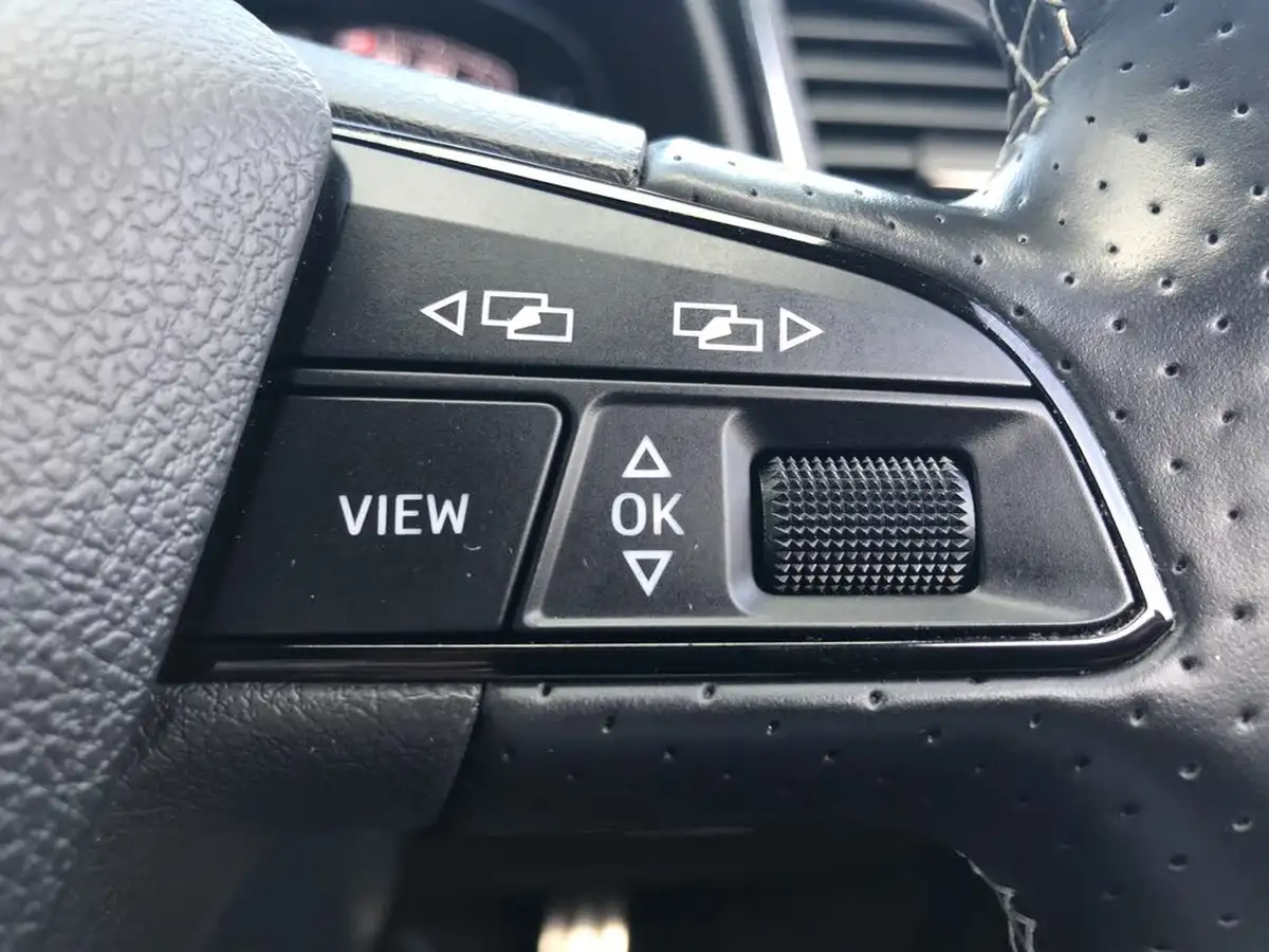 2019-seat-leon-20-tsi-cupra-lux-big-23
