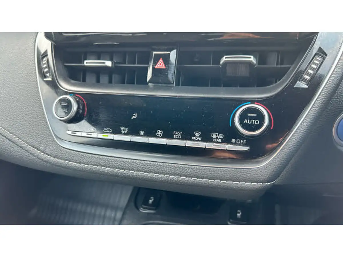 2022-toyota-corolla-18-vvt-i-design-120bhp-trk-hatchback-5d-big-29