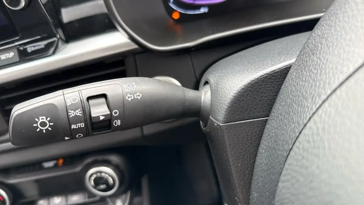 2025-kia-picanto-12-gt-line-s-auto-seq-big-34