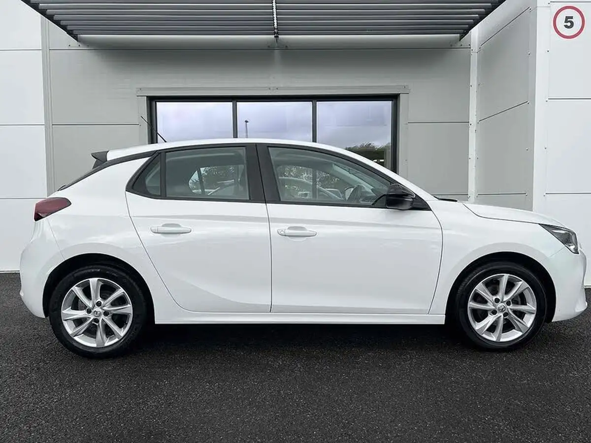 2020-vauxhall-corsa-12i-se-big-3