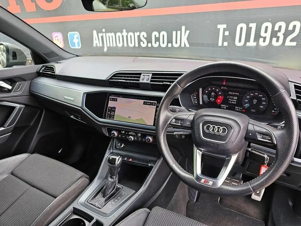 2019-audi-q3-20-40-tfsi-s-line-big-6