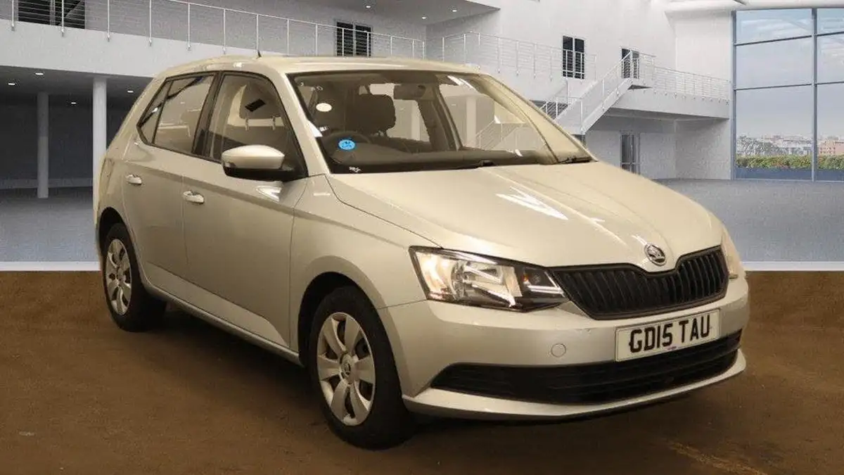 2015-skoda-fabia-12-tsi-s-hatchback-big-0