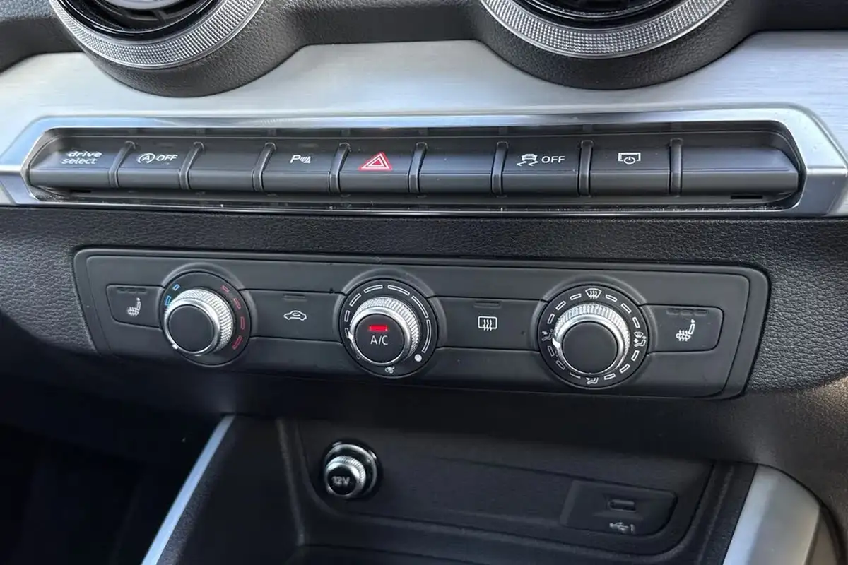 2024-audi-q2-15-35-tfsi-s-line-tronic-big-20