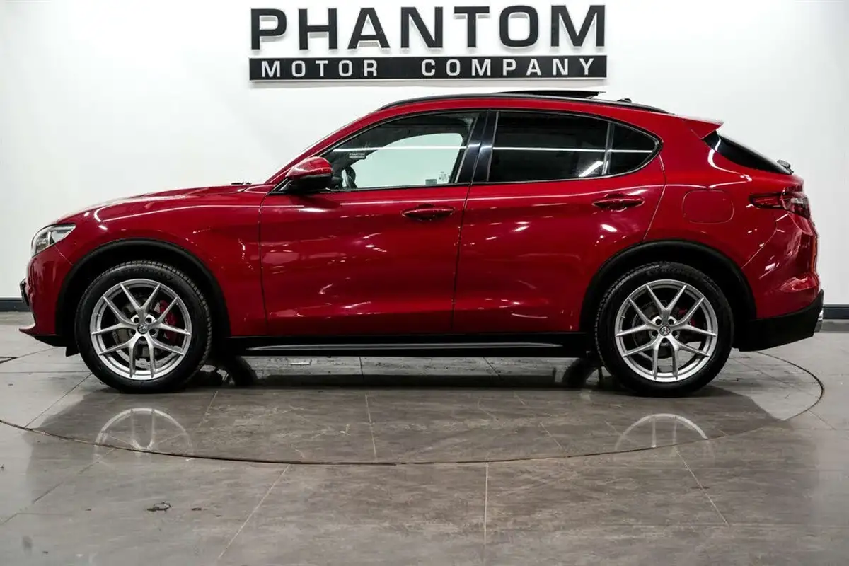 2017-alfa-romeo-stelvio-22td-milano-big-2