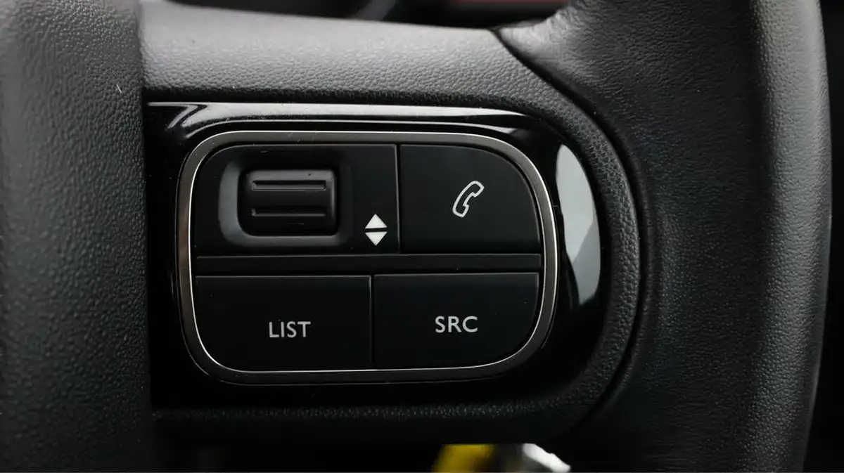 2019-citroen-c3-12-puretech-feel-nav-edition-82ps-ss-big-23