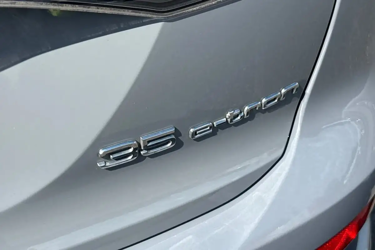 2023-audi-q4-e-tron-35e-s-line-station-wagon-big-36