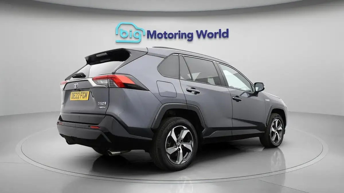 2022-toyota-rav4-25-vvt-i-design-302bhp-plug-in-big-7