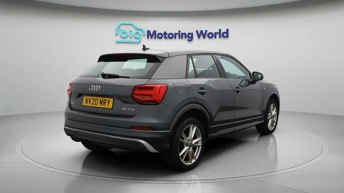 2020-audi-q2-15-35-tfsi-s-line-1495cc-tronic-big-7