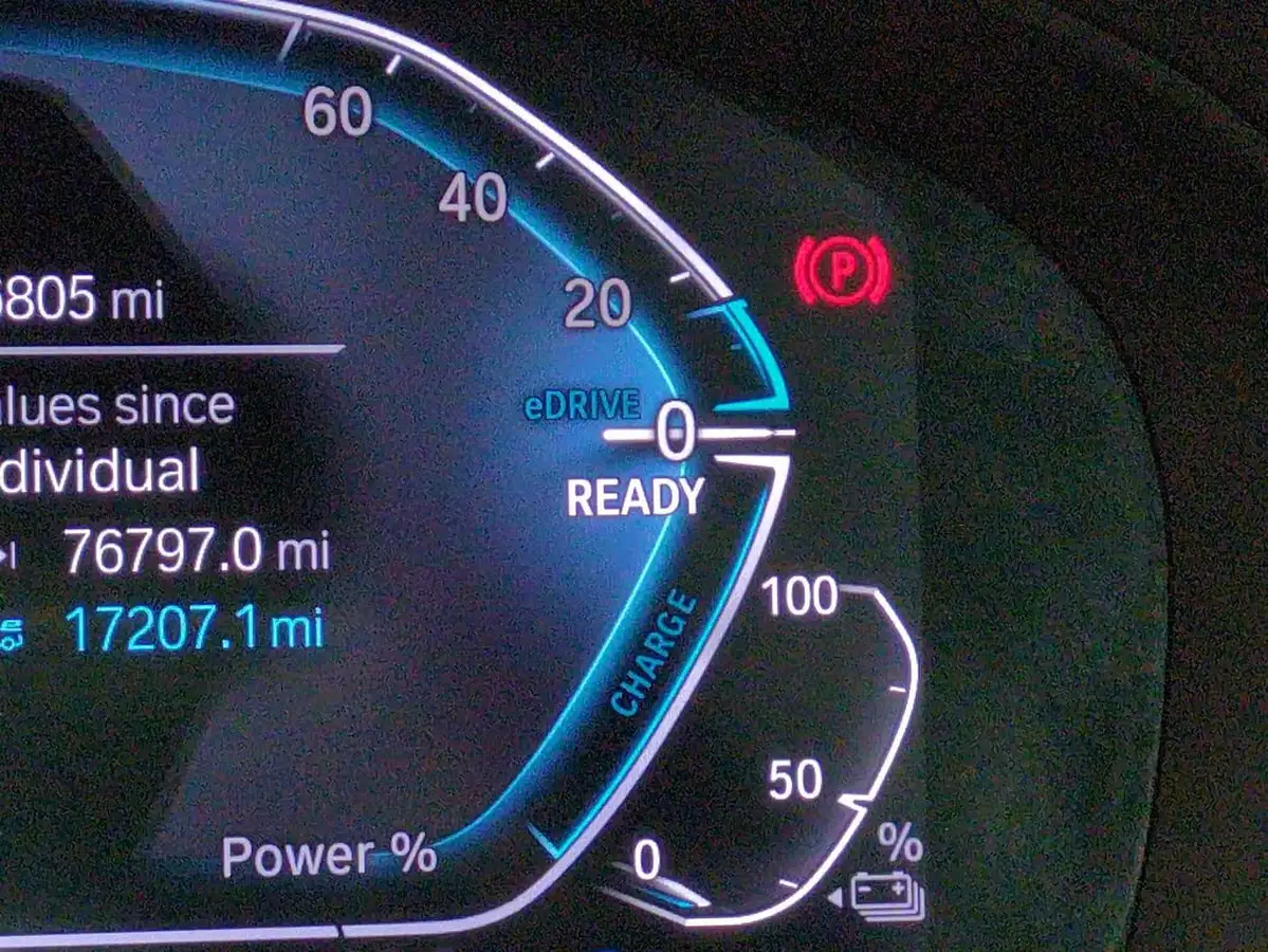 2021-bmw-5-series-20-530e-m-sport-saloon-4d-big-21