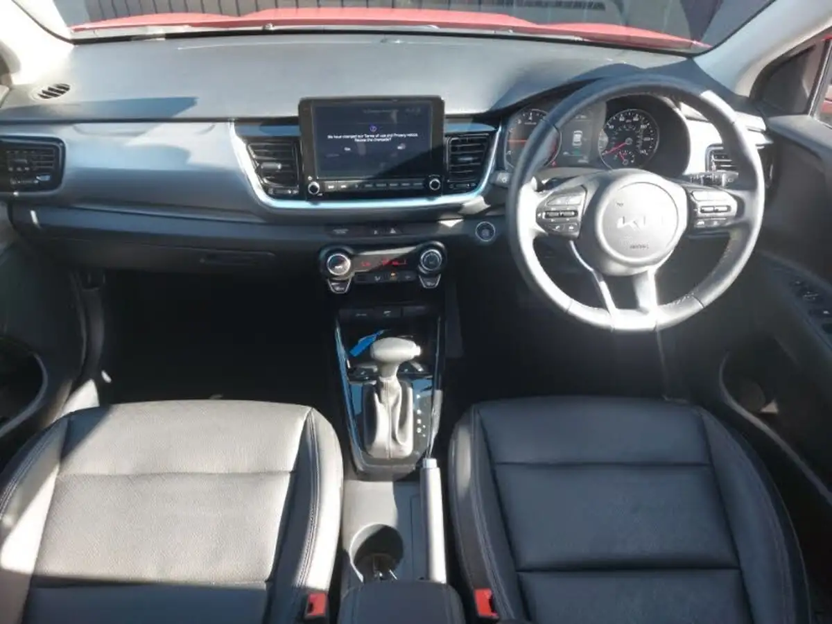 2024-kia-stonic-10-t-gdi-3-98bhp-dct-big-2