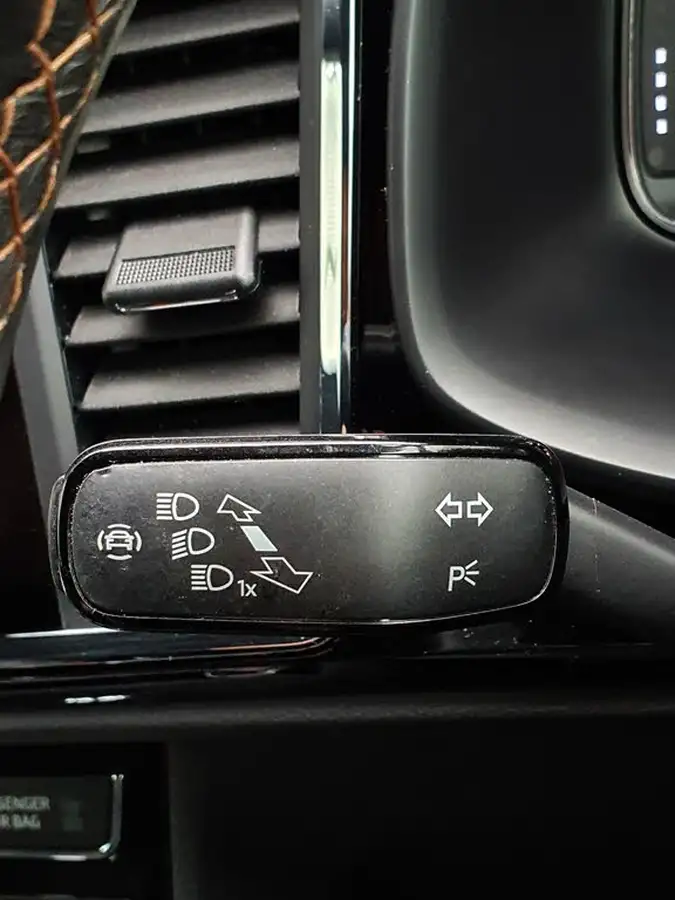 2020-seat-cupra-ateca-20-tsi-300ps-comfort-sound-pack-big-35