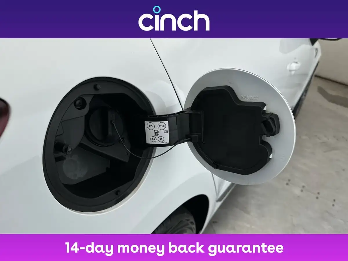 2020-renault-clio-10-tce-rs-line-bose-edition-big-27