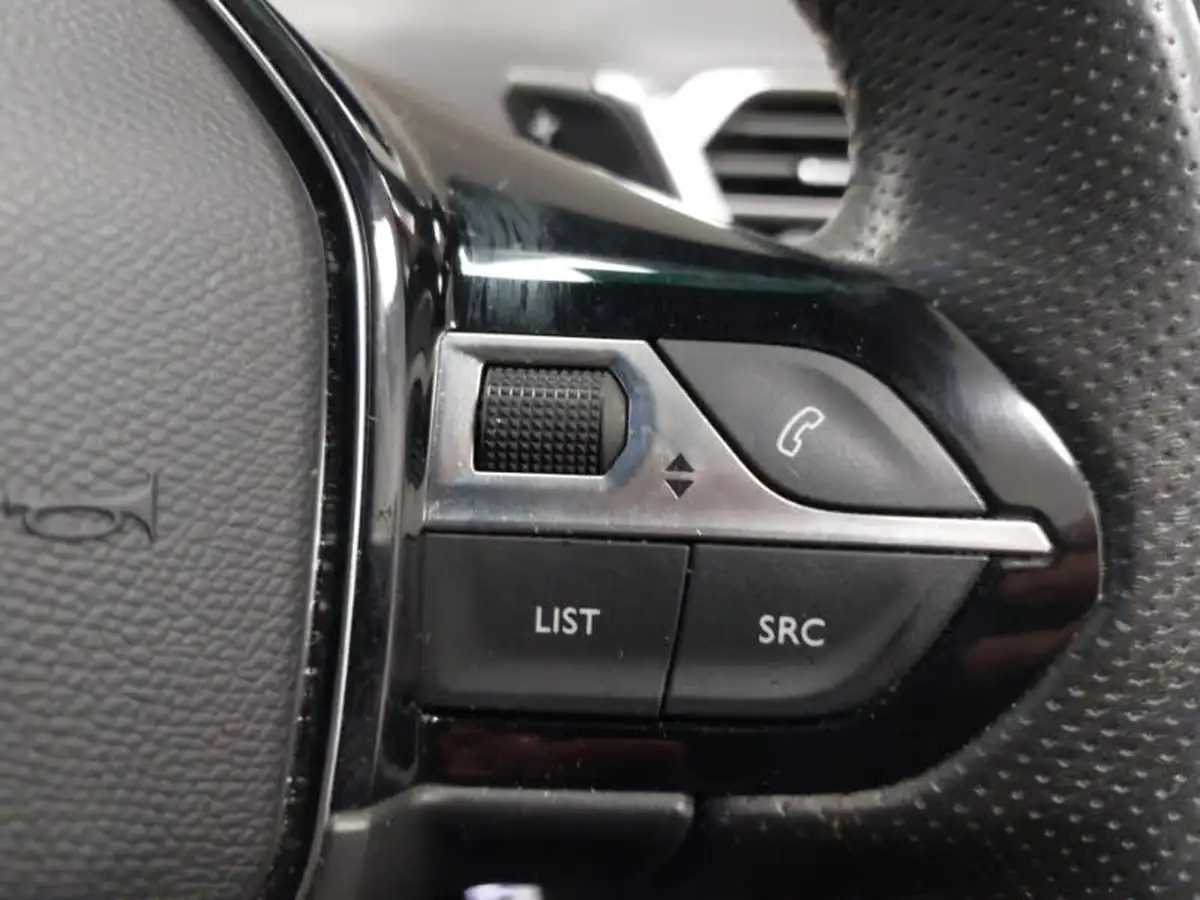 2023-peugeot-3008-suv-12-puretech-gt-130bhp-ss-eat8-big-12