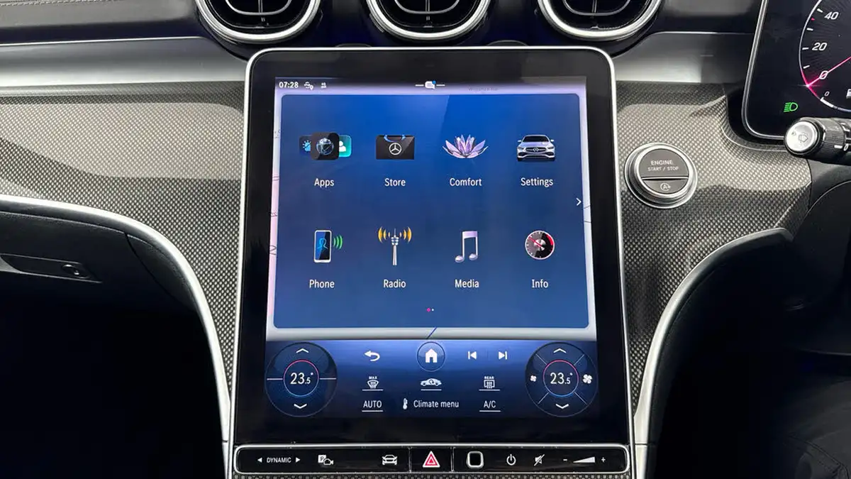 2022-mercedes-benz-c-class-big-15