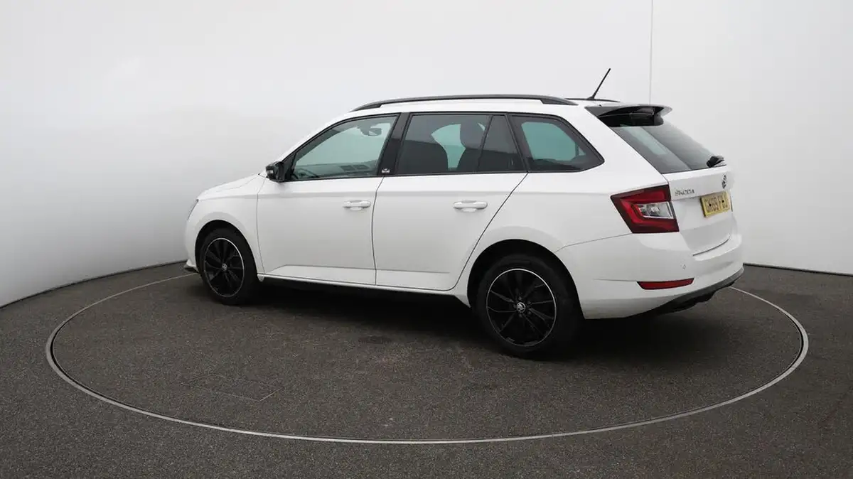 2019-skoda-fabia-10-tsi-monte-carlo-95ps-estate-big-29