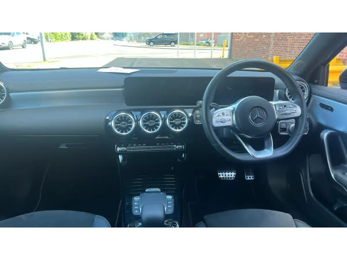 2021-mercedes-benz-a-class-13-a180-amg-line-executive-edition-hatchback-5d-7g-dct-big-9