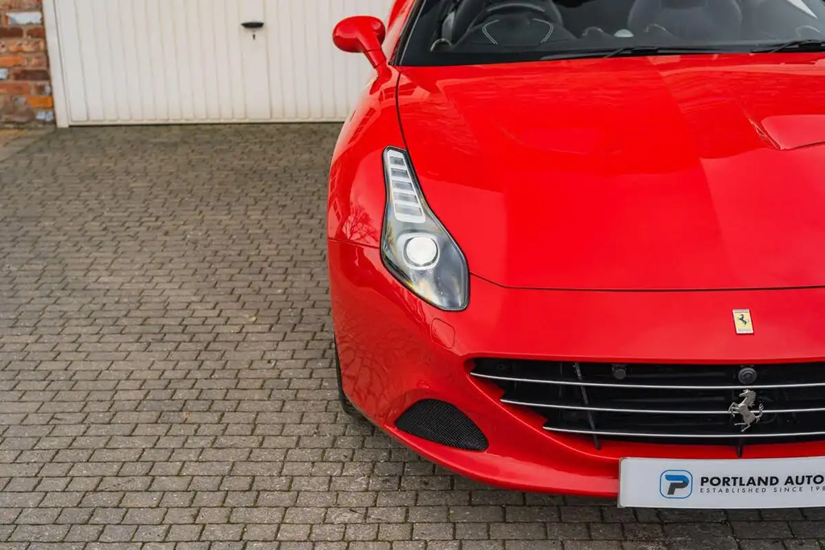 2015-ferrari-california-39-t-big-7