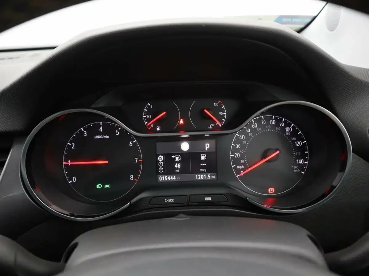 2019-vauxhall-crossland-x-12-elite-nav-130ps-turbo-ss-auto-big-10