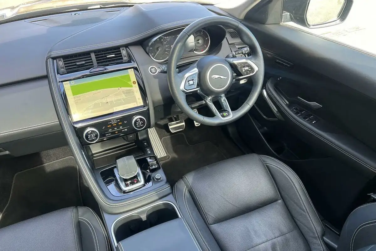 2023-jaguar-e-pace-20-d200-r-dynamic-se-black-big-38