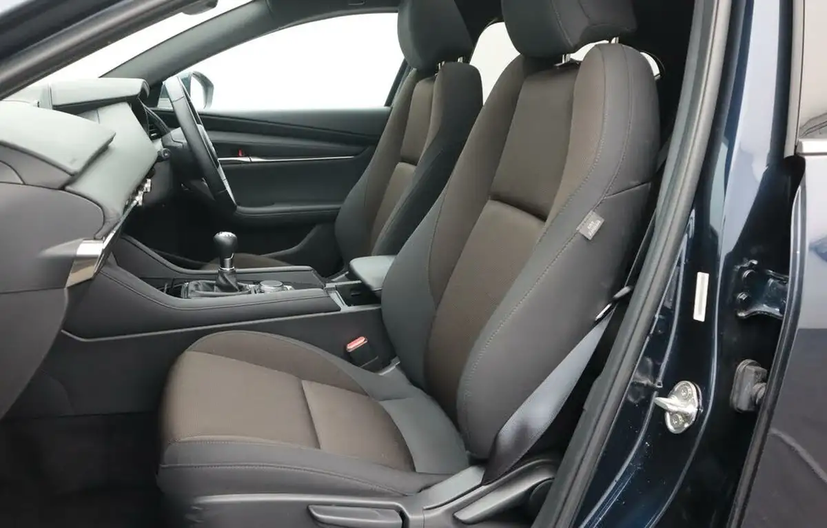 2023-mazda-mazda3-20-sport-lux-186ps-hatchback-5d-big-14