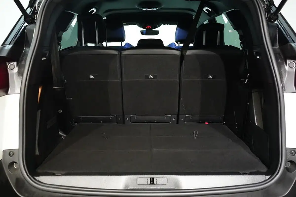 2021-peugeot-5008-suv-12-puretech-gt-eat8-big-14