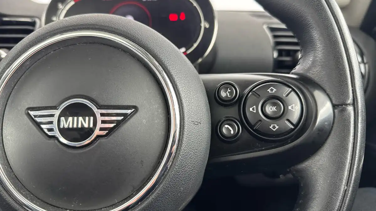 2021-mini-clubman-15-cooper-classic-big-20