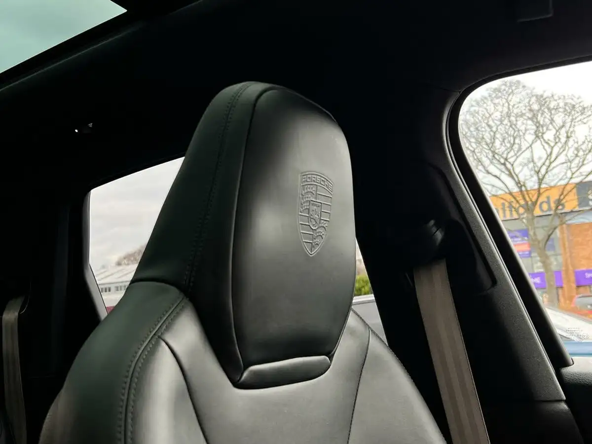 2022-porsche-cayenne-30-v6-station-wagon-big-79