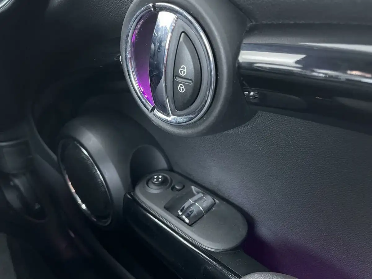 2016-mini-cooper-20-cooper-s-chili-ss-hatchback-3d-big-40